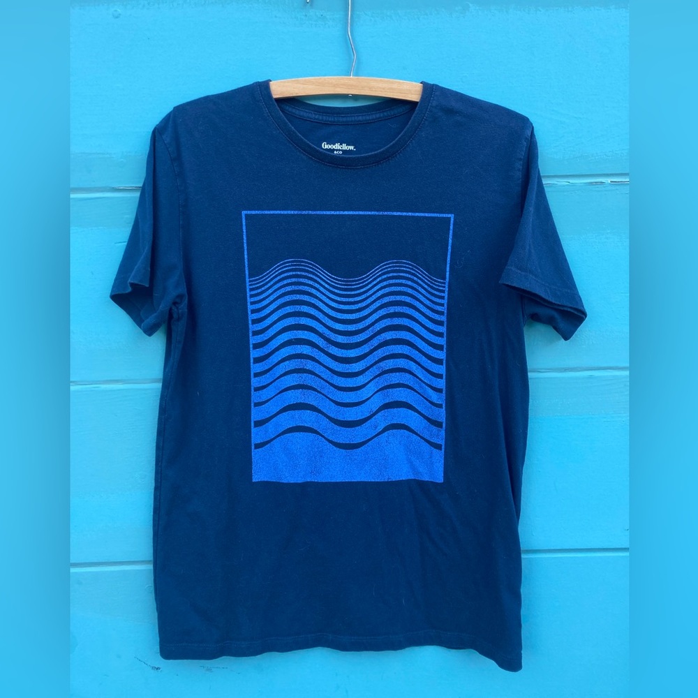 Goodfellow & Co graphic T-shirt, size medium, blue